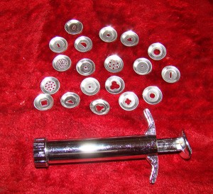 NARZĘDZIE DO WYCISKANIA MAS PLASTYCZNYCH METALOWE